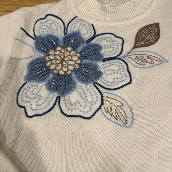 Alfred Dunner Woman Dover Cliffs Sweater Embellished, Embroidered 1X Ivory NWT - Picture 4 of 10